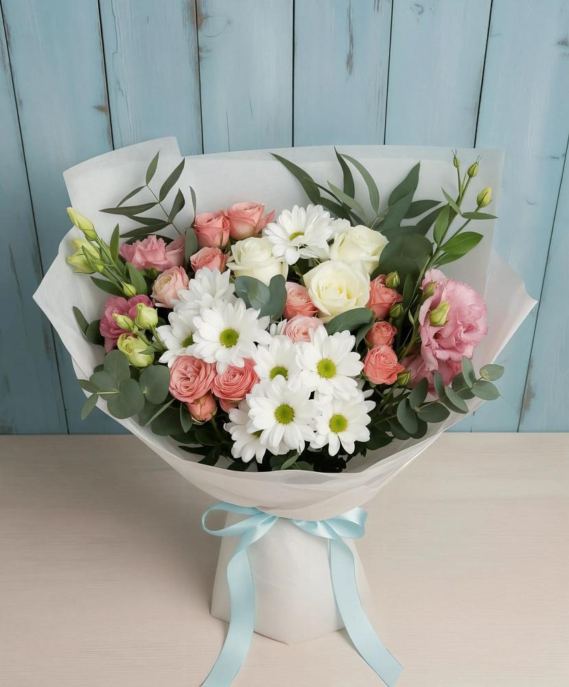 Букет цветов из: Розы, Лизиантусы и Хризантемы в Долгое