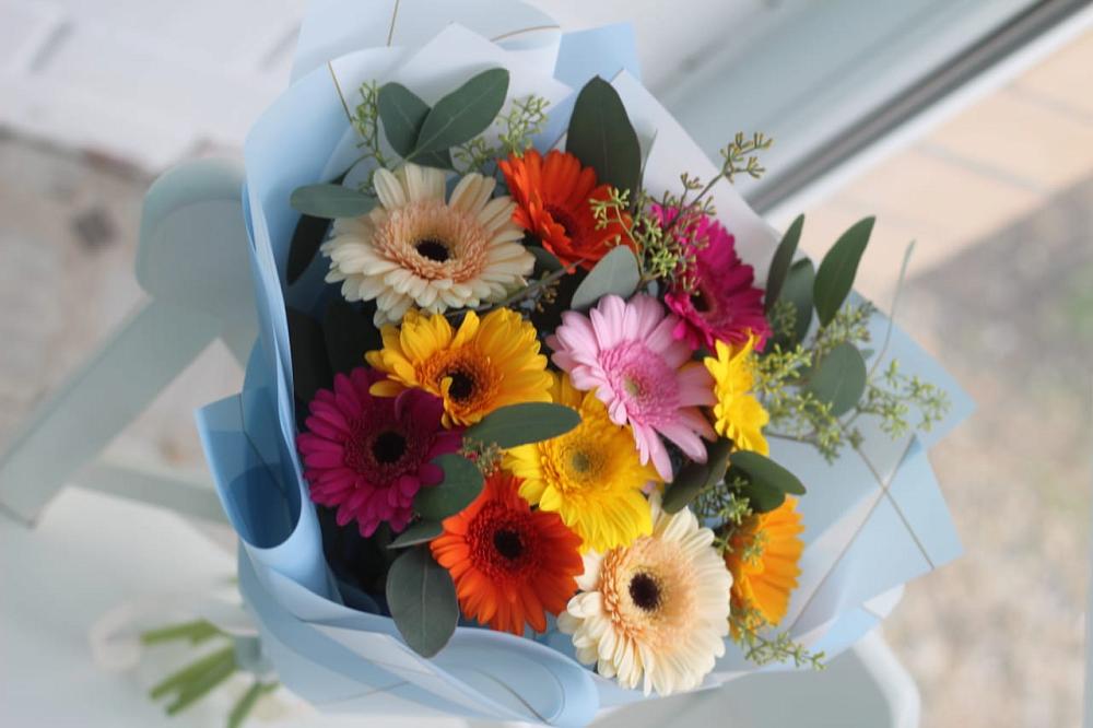 Букет цветов из: Герберы в Долгое