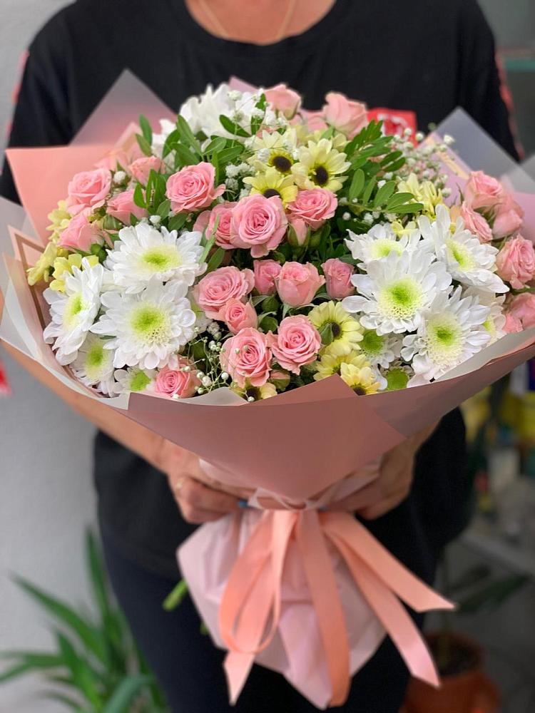Букет цветов из: Розы и Хризантемы в Долгое