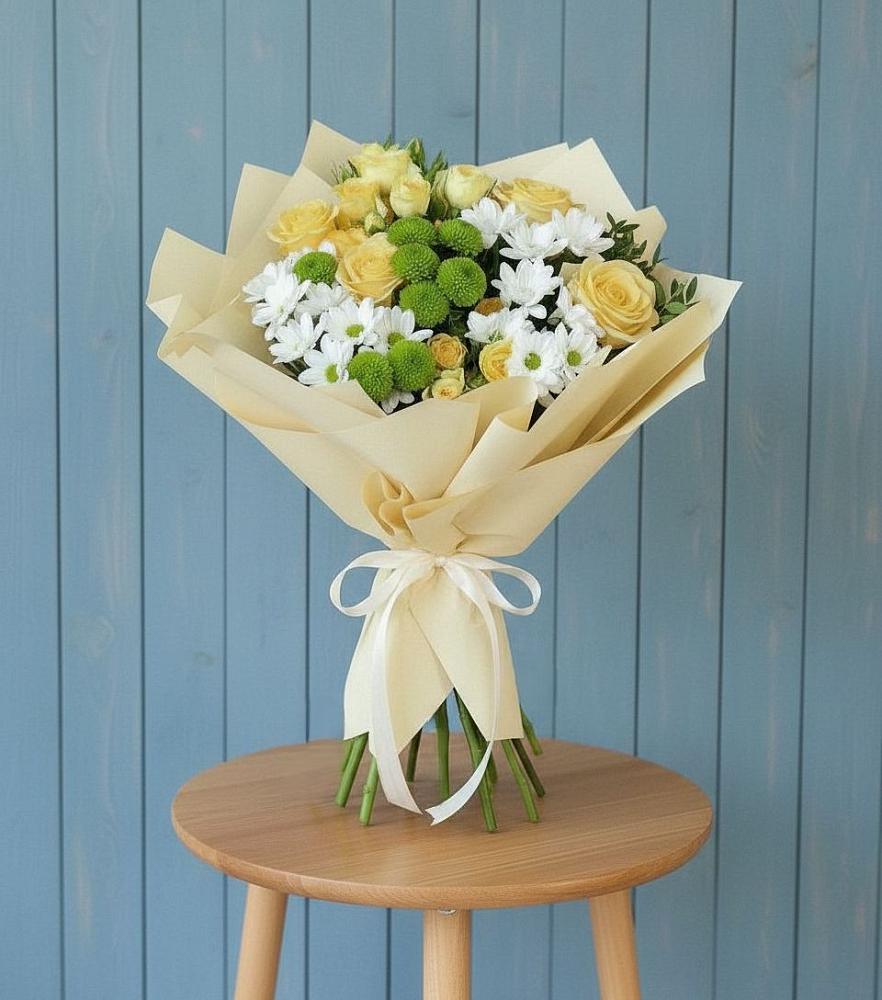 Букет цветов из: Хризантемы и Розы в Долгое