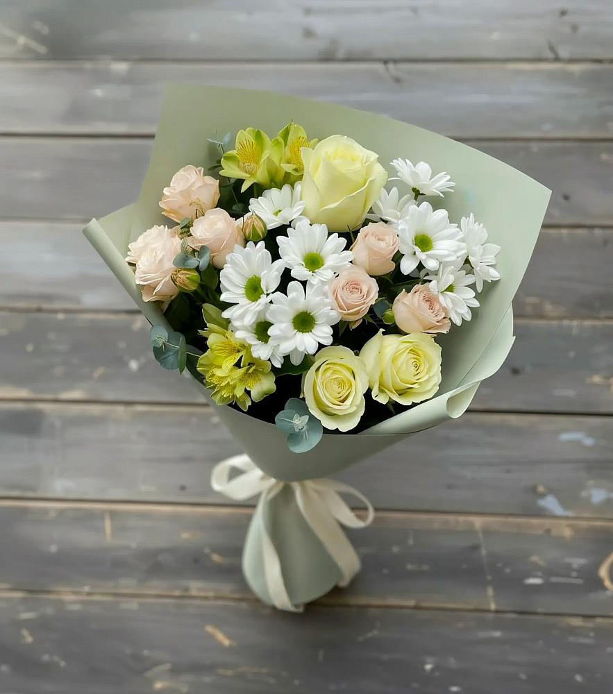 Букет цветов из: Альстромерии, Розы и Хризантемы в Долгое
