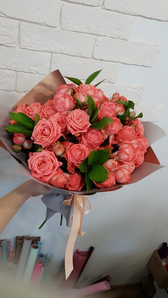 Букет цветов из: Розы в Долгое