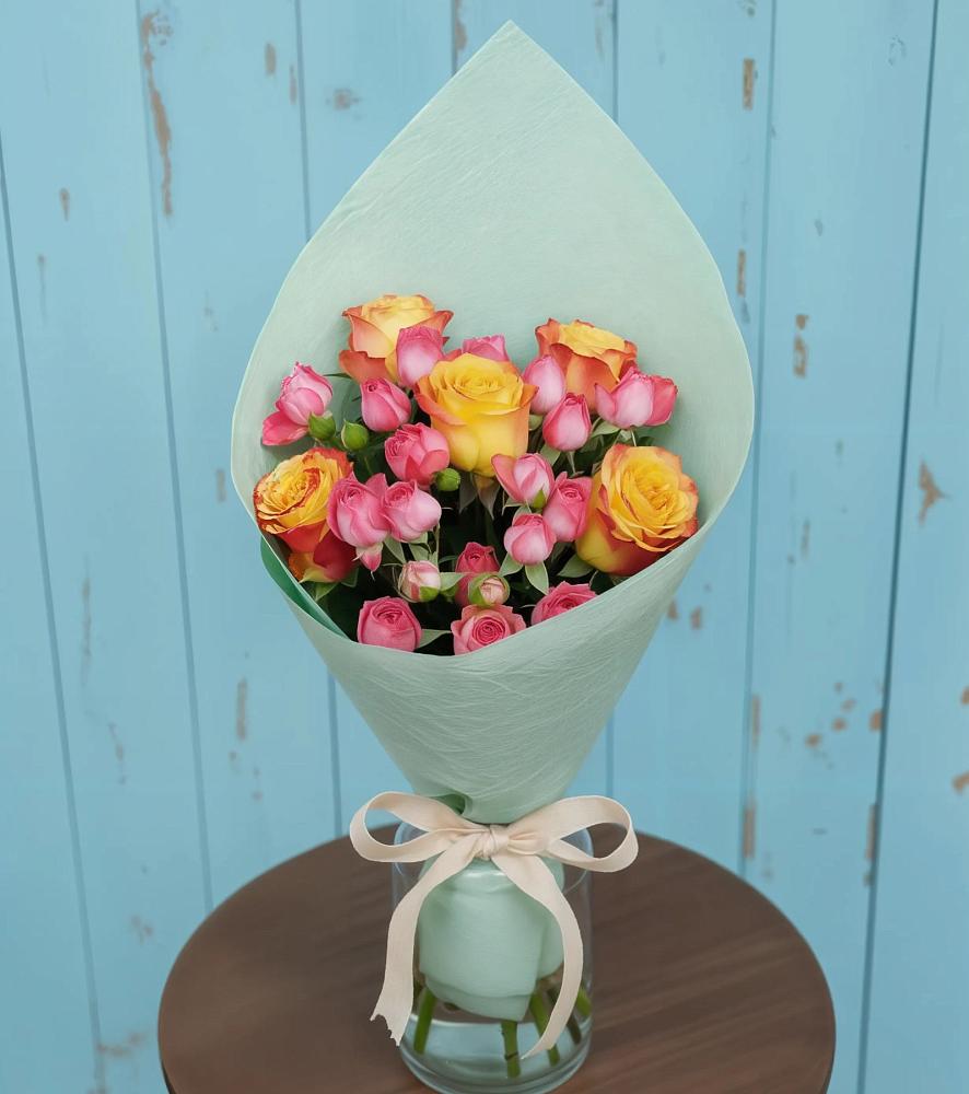 Букет цветов из: Розы в Долгое