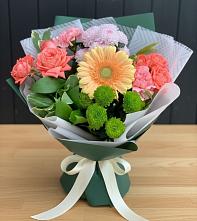 Букет цветов из:  Гвоздики, Розы, Герберы и Хризантемы #REPLACE_PRED# Долгое