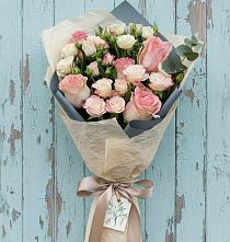 Букет цветов из:  Розы в Долгое
