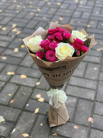 Букет цветов из: Розы в Долгое