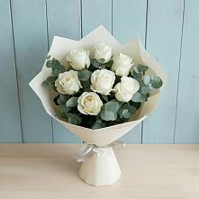 Букет Белые розы в Эвкалипте в Долгое