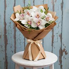 Букет цветов из:  Орхидеи и Розы в Долгое